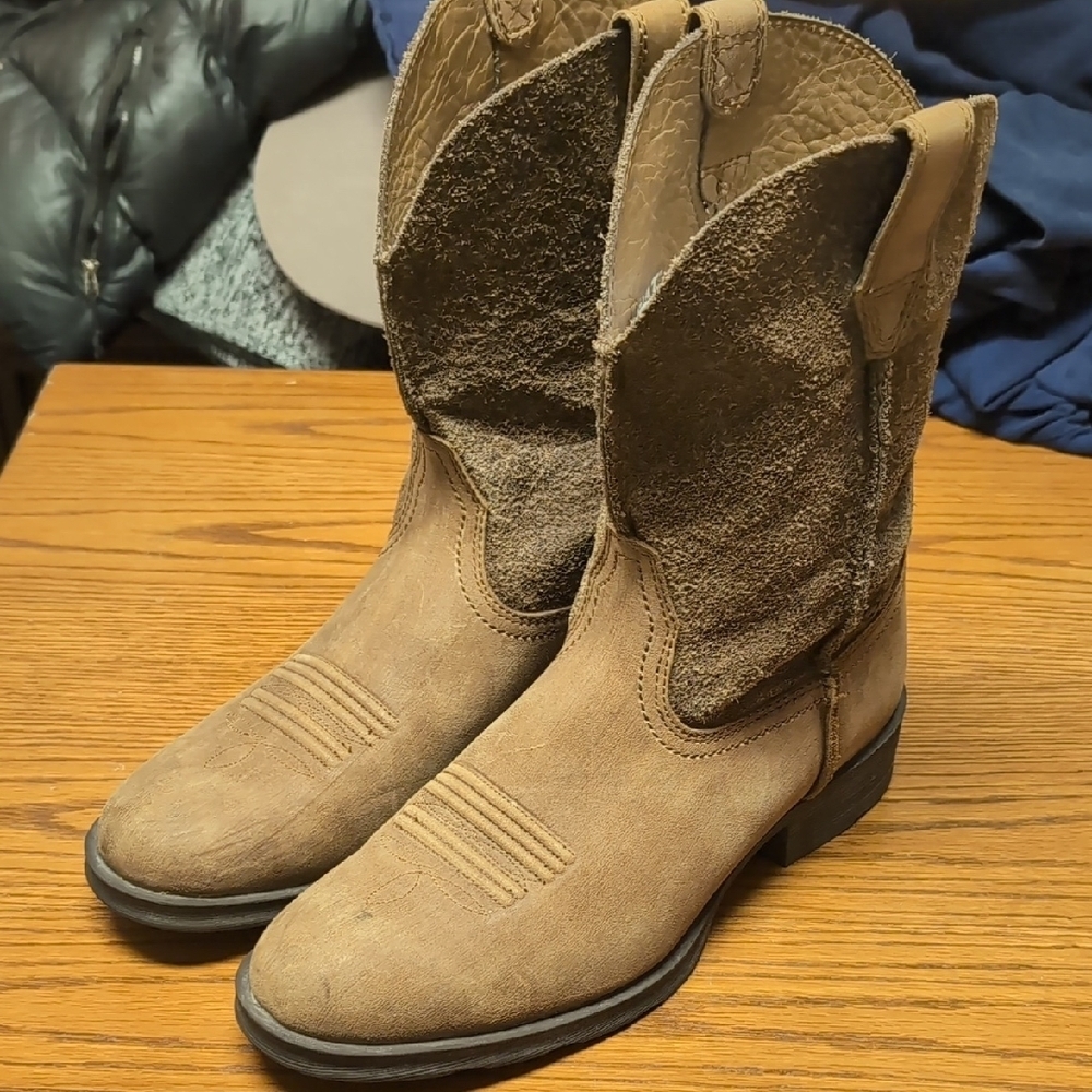 Ariat "Rambler" Classic Leather Cowboy Boots